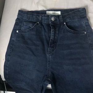 Topshop Jamie high waist black blue wash jeans.